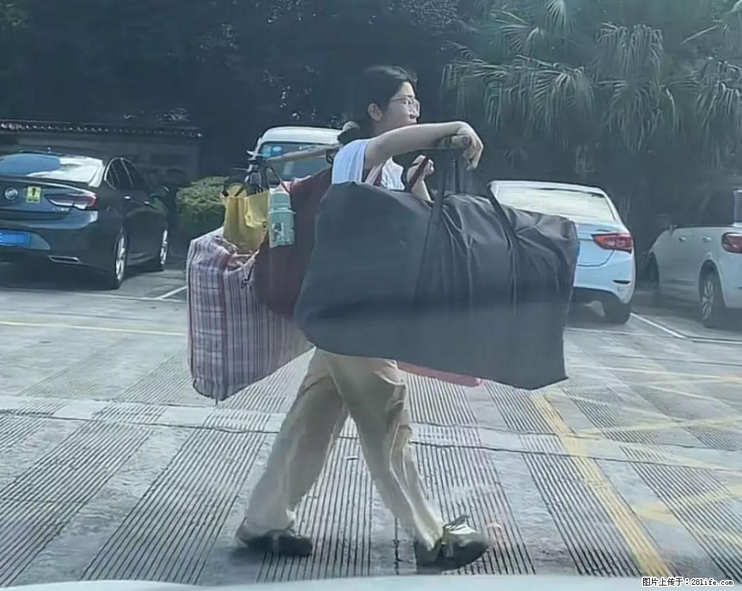 全网追的“扁担女孩”，找了一份暑假工，时薪12元 - 南京生活资讯 - 南京28生活网 nj.28life.net